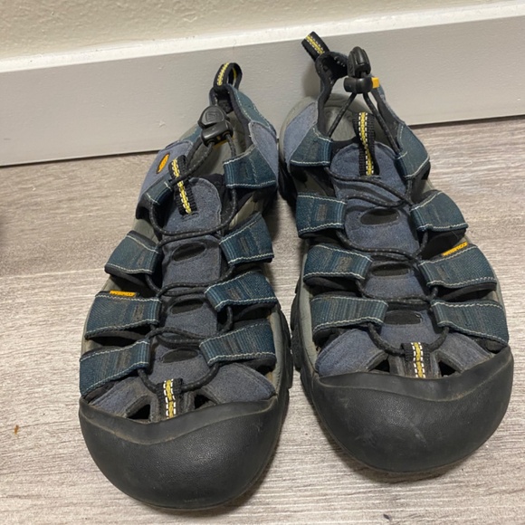 Keen Size 11.5 Men’s Blue Sandals. main image 8